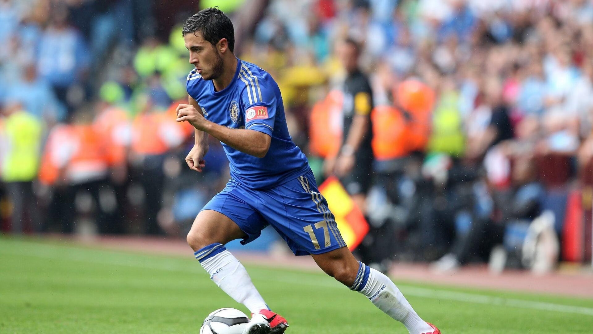 开云体育直播-赛道上的逆袭，勒克莱尔如何带领梅赛德斯翻盘法拉利